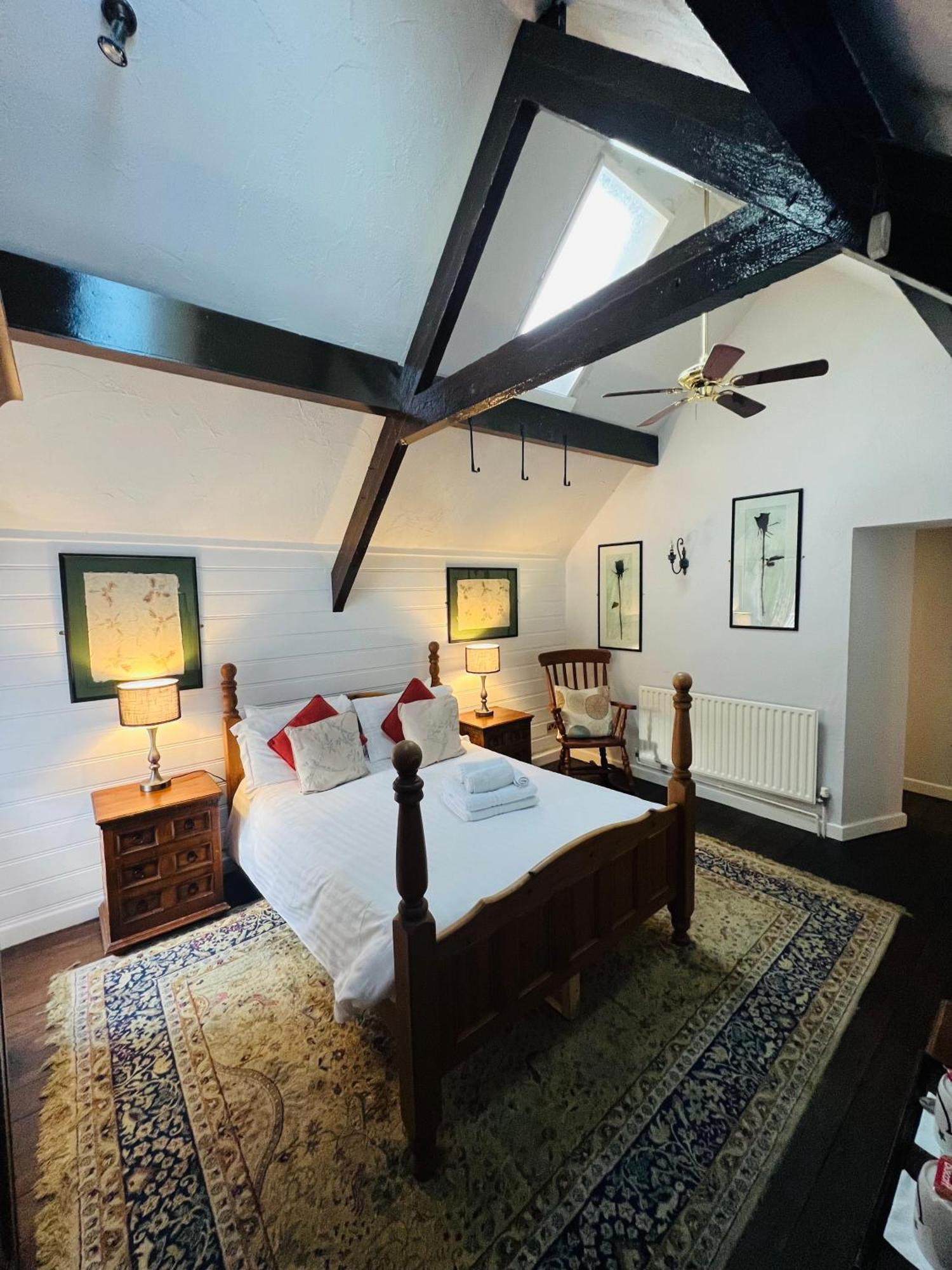 Peak Hotel Castleton Каслтон Екстер'єр фото