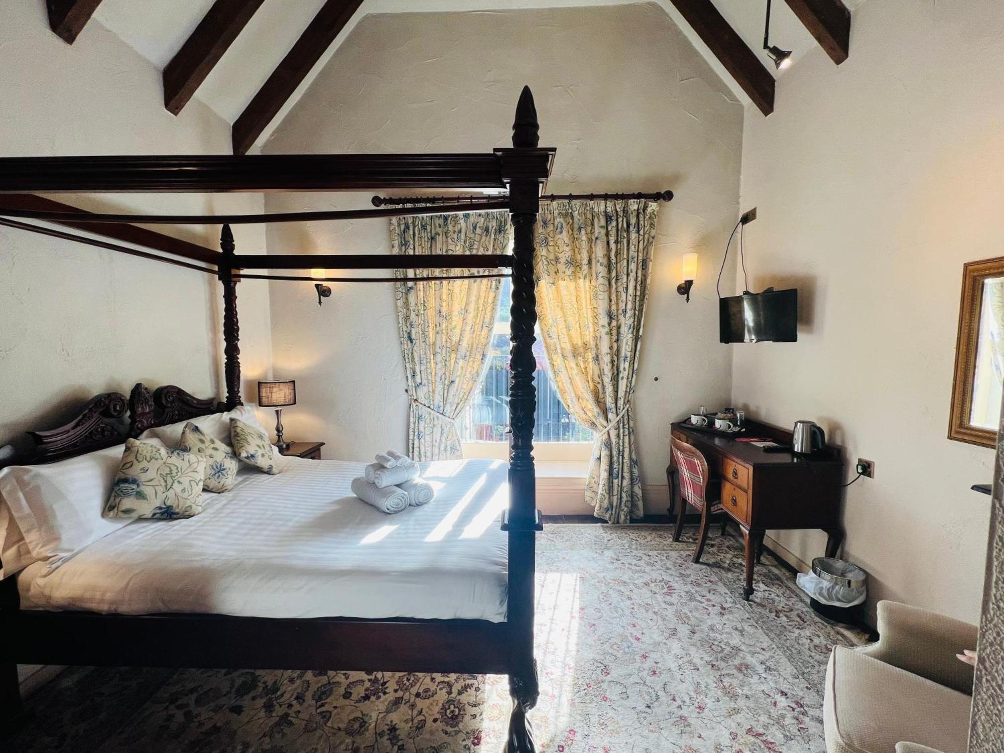 Peak Hotel Castleton Каслтон Екстер'єр фото