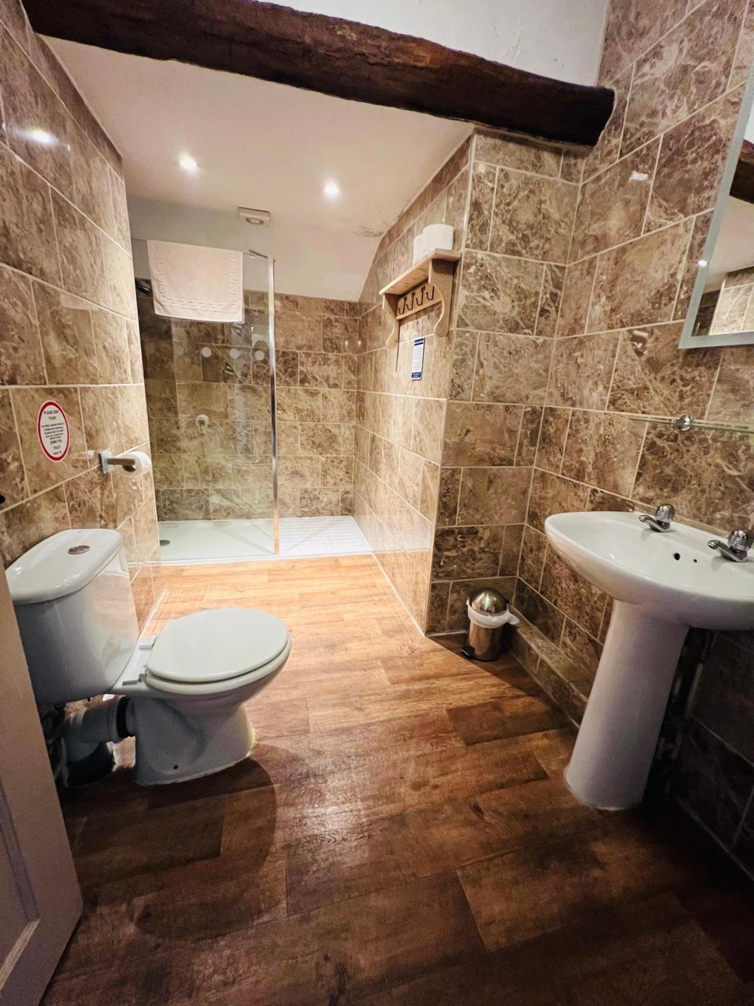 Peak Hotel Castleton Каслтон Екстер'єр фото