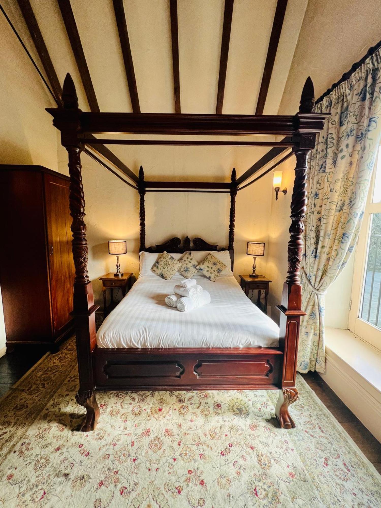 Peak Hotel Castleton Каслтон Екстер'єр фото